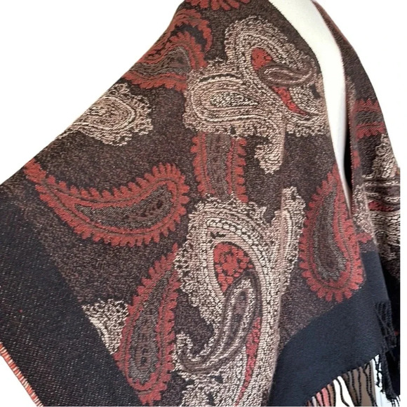 ESPRIT Knit Blanket Wrap Cape Paisley Fringe Bohemian, OS - Picture 2 of 16